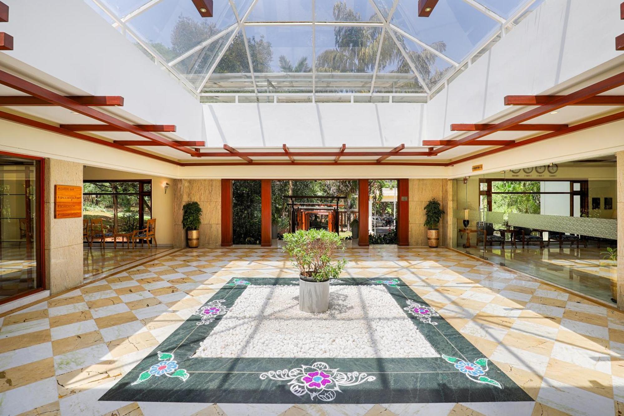 Club Mahindra Golden Landmark, Mysuru Exterior foto